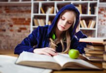 Top 10 Bachelor’s Degree Courses Top 10 Bachelors Degree Courses | My Education Compass